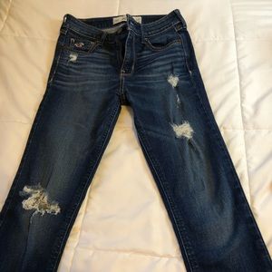 Dark washed skinny jeans